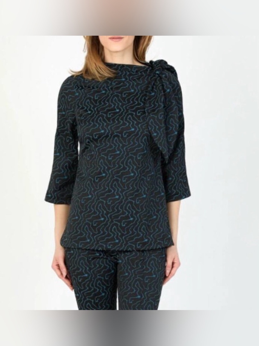 HILTON HOLLIS Blouse Jacquard Black Blue Sleeve Boatneck Tie neck